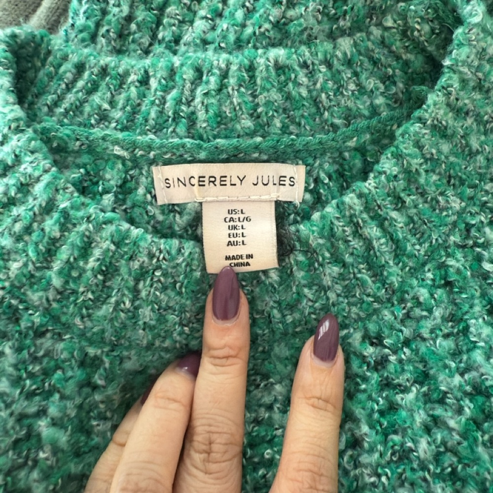 TEXTURED GREEN SWEATER SIZE LARGE - Picture 3 of 4